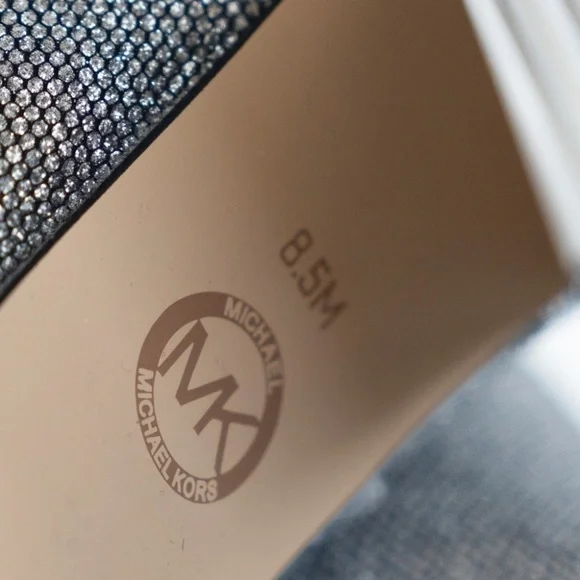 MICHAEL Michael Kors.Silver Platform Booties.Sz 8.5. - Picture 14 of 16